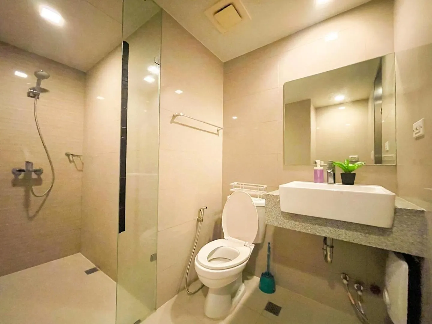 Vakantiehuis Prime Bgc 1Br Near Mitsukoshi Mall #Upt16M Manilla